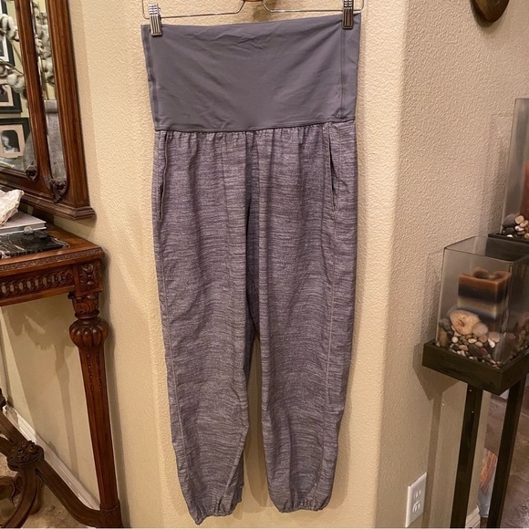 LULULEMON Women Gray Loose Fit Pants Size 6 - Picture 1 of 8